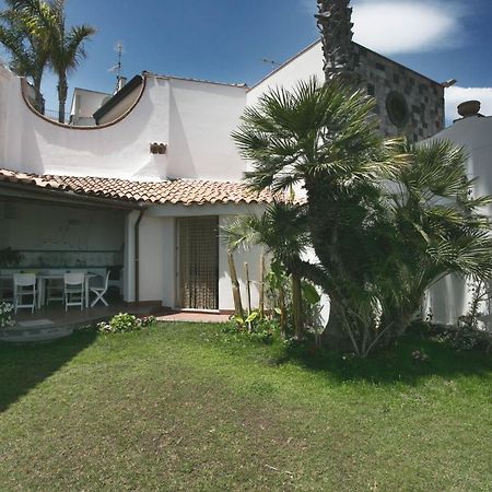 Villa Stella Del Mare Ачиреале Екстериор снимка