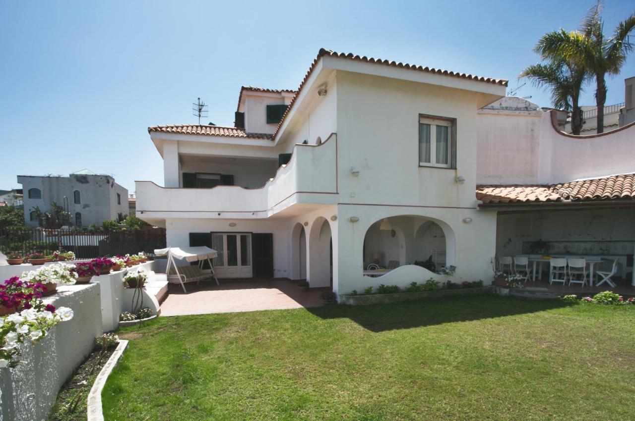 Villa Stella Del Mare Ачиреале Екстериор снимка